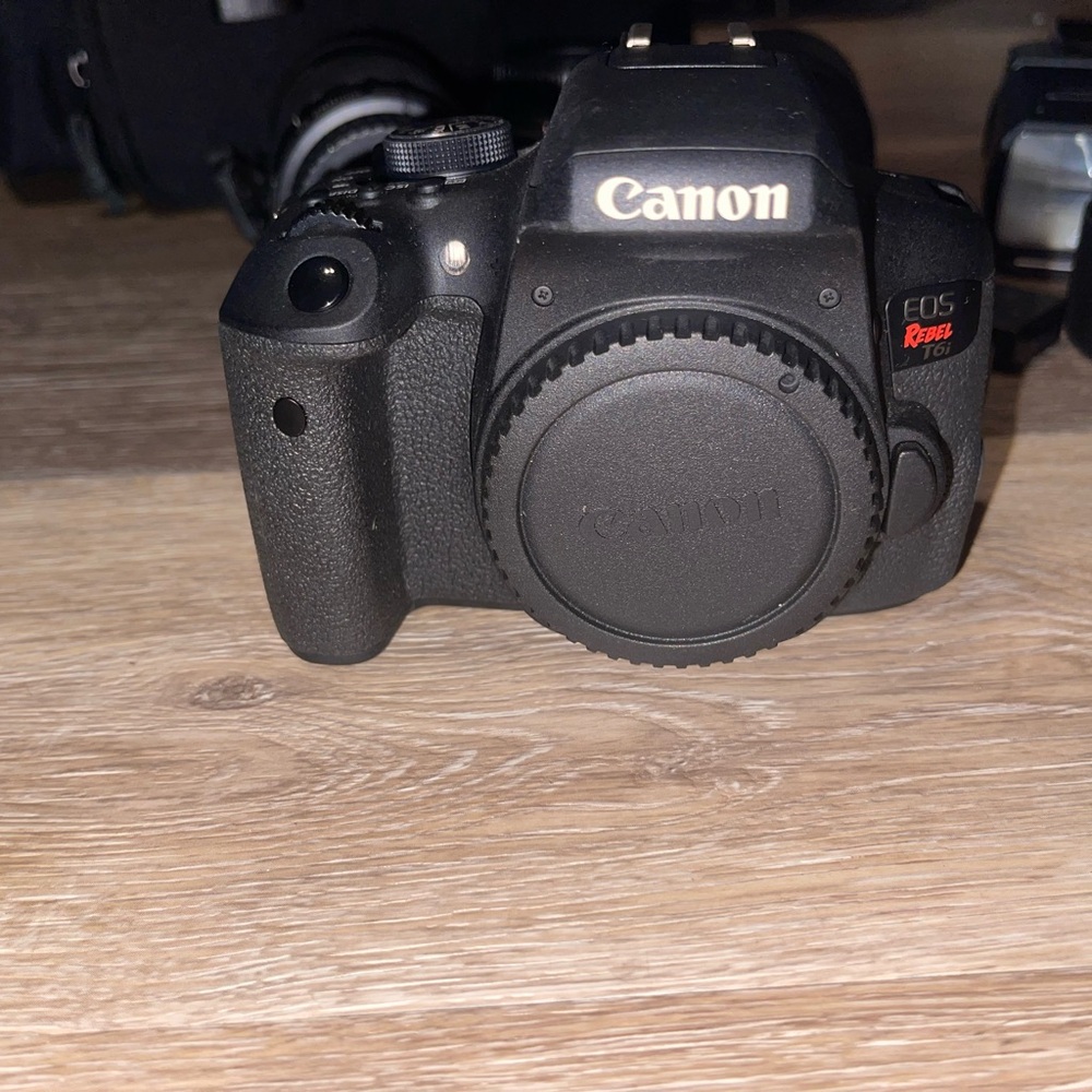 Sold-Canon EOS Rebel Black Camera Body